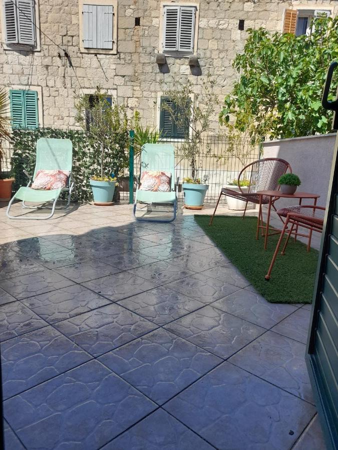Rooms & Apartment Lasta Spalato Esterno foto