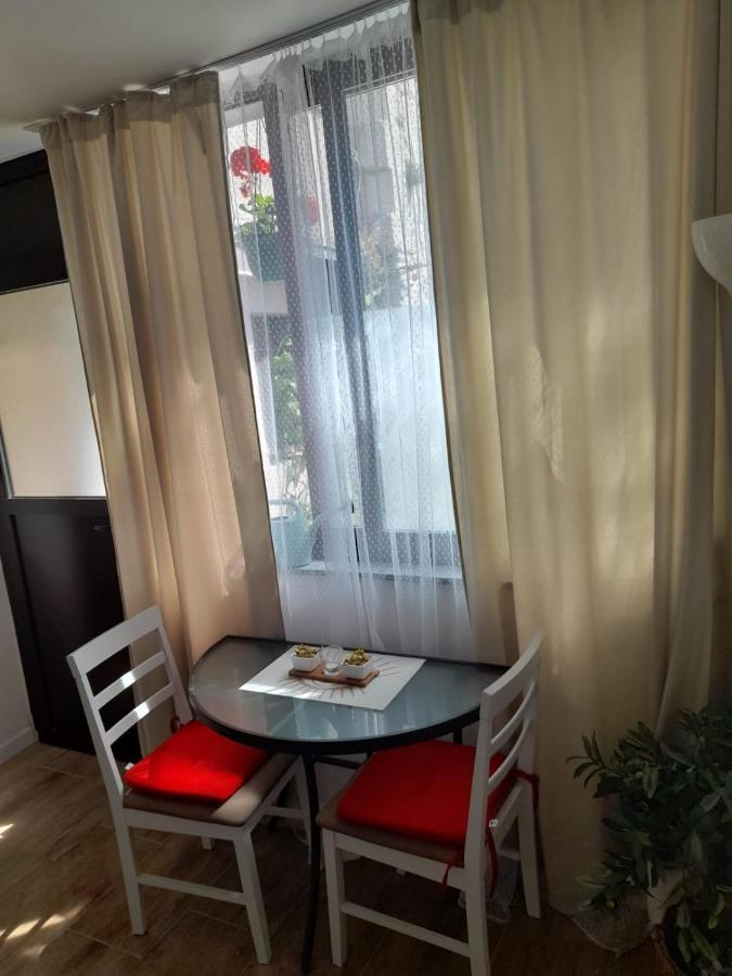 Rooms & Apartment Lasta Spalato Esterno foto